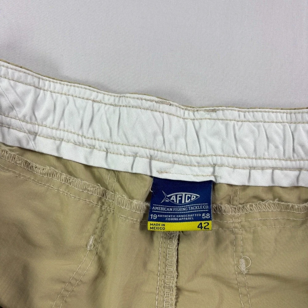 Aftco Shorts Mens 42 Beige Cargo Fishing Stretch Performance Nylon Preppy